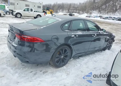 2024 Jaguar Xf R-Dynamic Se z USA, uszkodzony, nr VIN SAJBL4GXXRCY97559